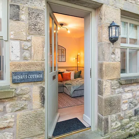 Henry's - Cosy Countryside Escape Apartment *