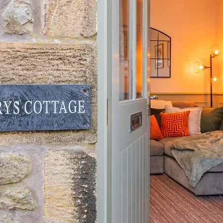 Henry's - Cosy Countryside Escape